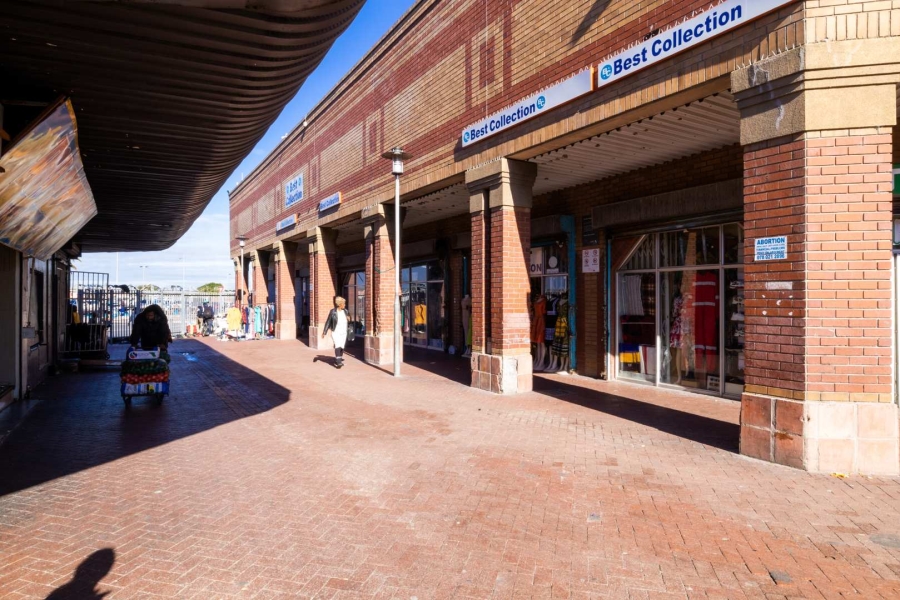Commercial Property for Sale in Tafelsig Western Cape